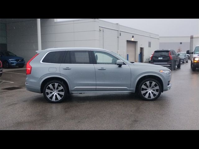 2024 Volvo XC90 Plus Bright Theme