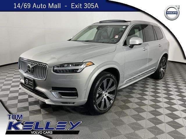 2024 Volvo XC90 Plus Bright Theme