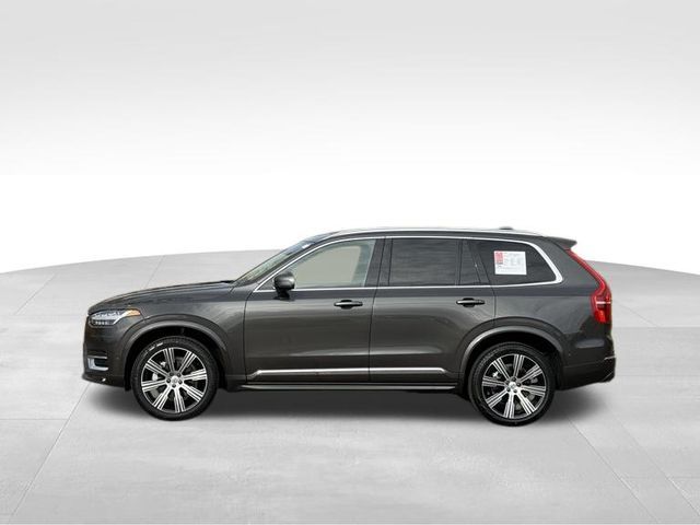 2024 Volvo XC90 Plus Bright Theme