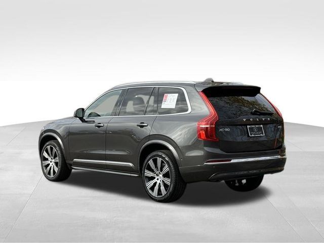 2024 Volvo XC90 Plus Bright Theme