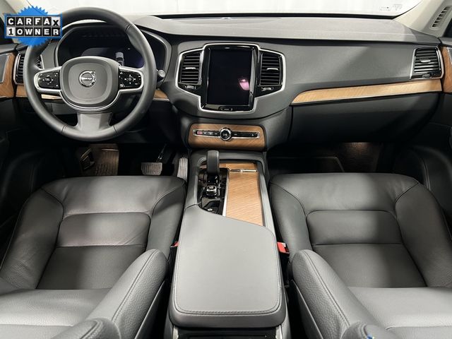 2024 Volvo XC90 Plus Bright Theme