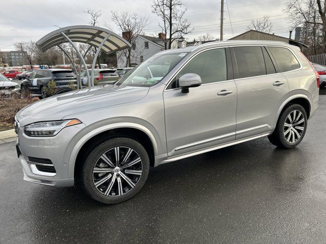 2024 Volvo XC90 Plus Bright Theme