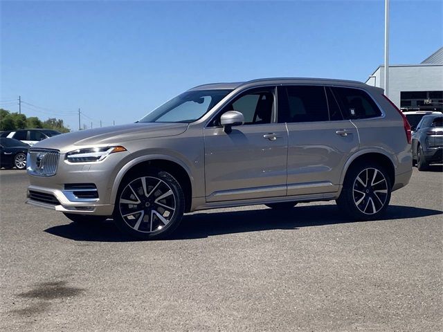 2024 Volvo XC90 Plus Bright Theme