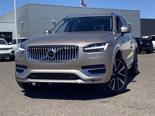 2024 Volvo XC90 Plus Bright Theme