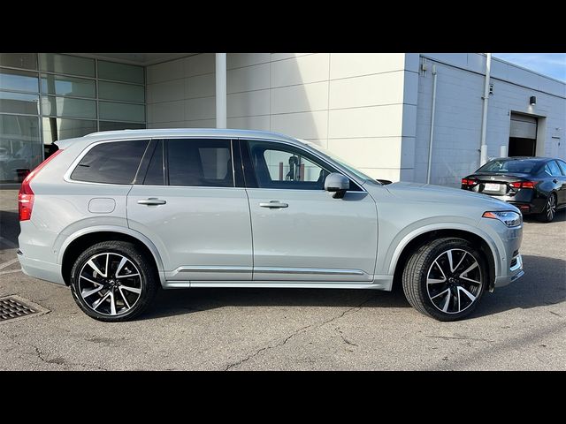 2024 Volvo XC90 Plus Bright Theme