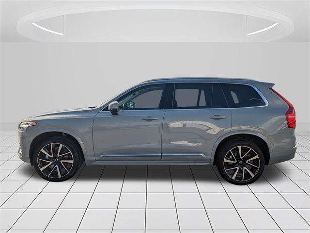 2024 Volvo XC90 Plus Bright Theme