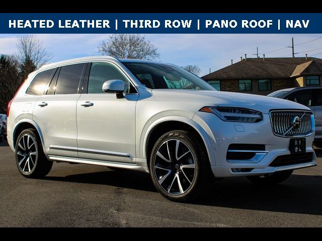 2024 Volvo XC90 Plus Bright Theme