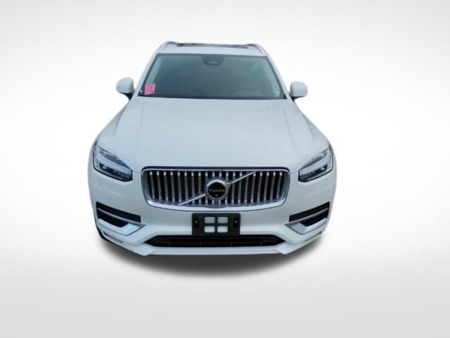 2024 Volvo XC90 Plus Bright Theme