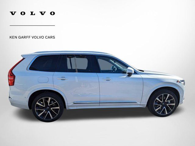 2024 Volvo XC90 Plus Bright Theme