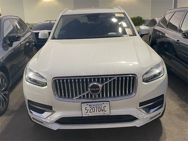 2024 Volvo XC90 Plus Bright Theme