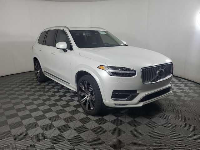 2024 Volvo XC90 Plus Bright Theme