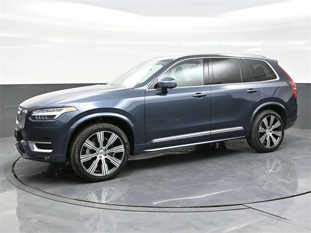 2024 Volvo XC90 Plus Bright Theme