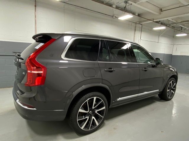 2024 Volvo XC90 Plus Bright Theme