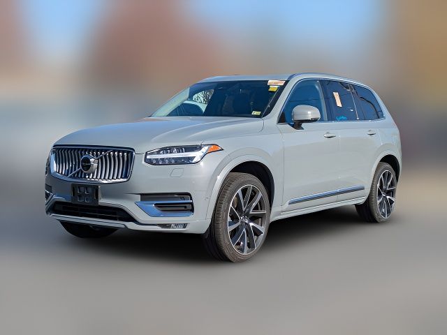 2024 Volvo XC90 Plus Bright Theme