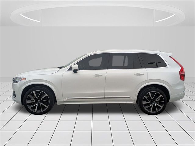 2024 Volvo XC90 Plus Bright Theme