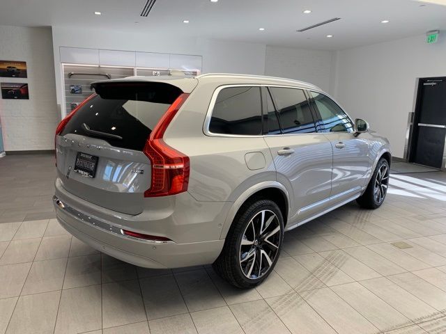 2024 Volvo XC90 Plus Bright Theme