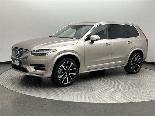 2024 Volvo XC90 Plus Bright Theme