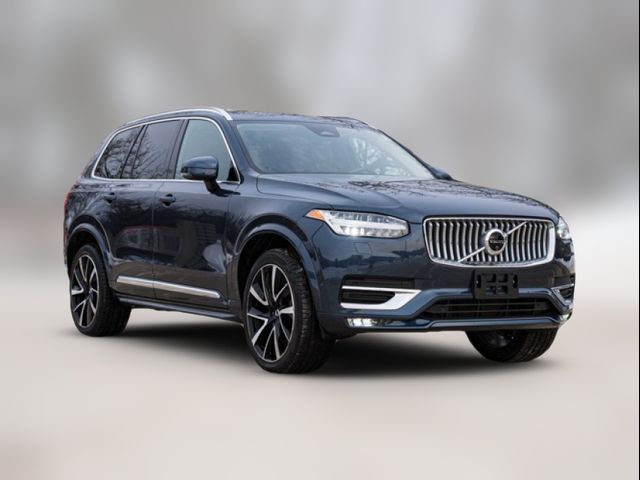 2024 Volvo XC90 Plus Bright Theme