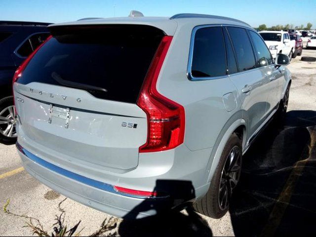 2024 Volvo XC90 Plus Bright Theme