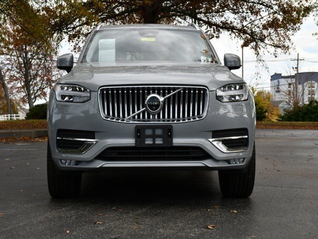 2024 Volvo XC90 Plus Bright Theme