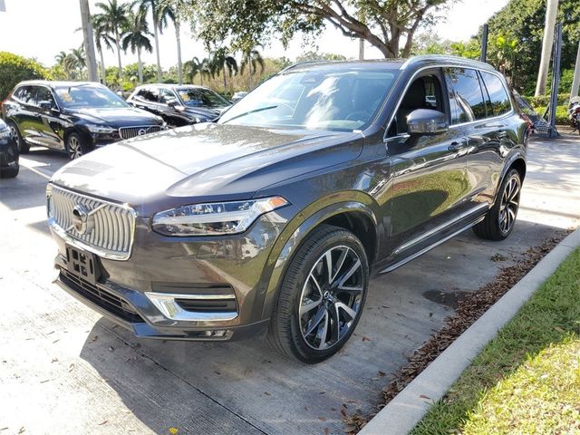 2024 Volvo XC90 Plus Bright Theme