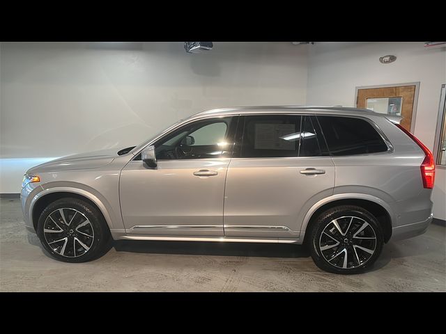 2024 Volvo XC90 Plus Bright Theme