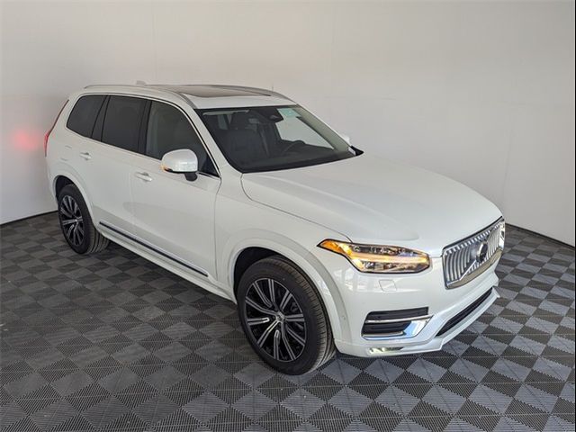 2024 Volvo XC90 Plus Bright Theme