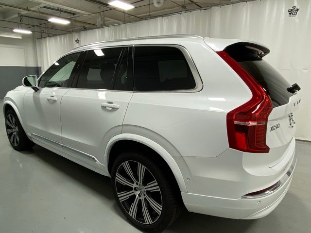 2024 Volvo XC90 Plus Bright Theme