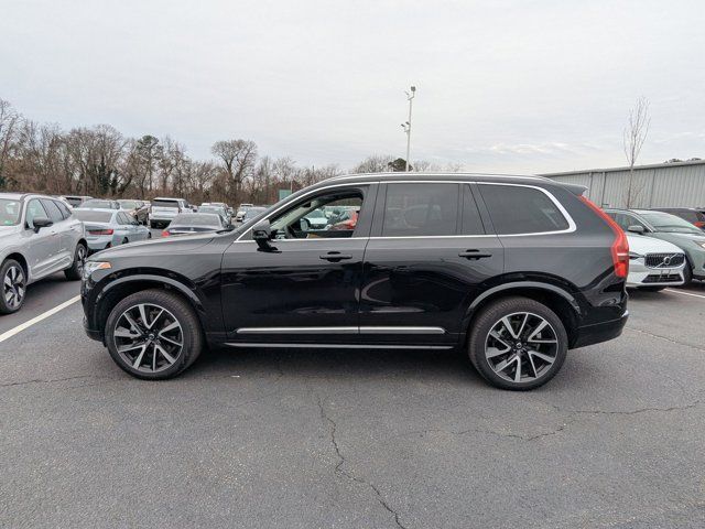 2024 Volvo XC90 Plus Bright Theme