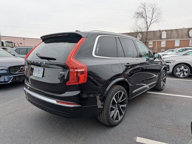 2024 Volvo XC90 Plus Bright Theme