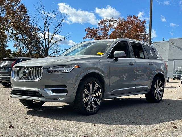 2024 Volvo XC90 Plus Bright Theme