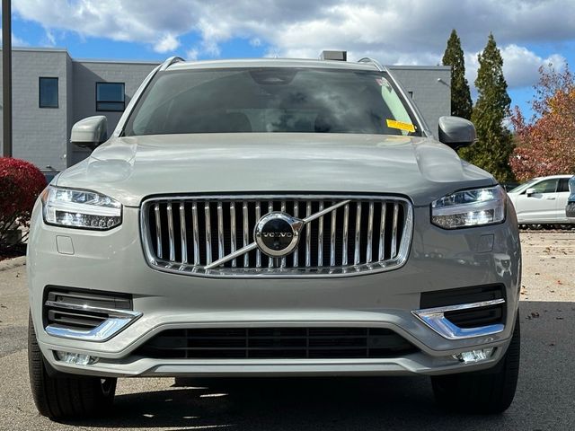 2024 Volvo XC90 Plus Bright Theme