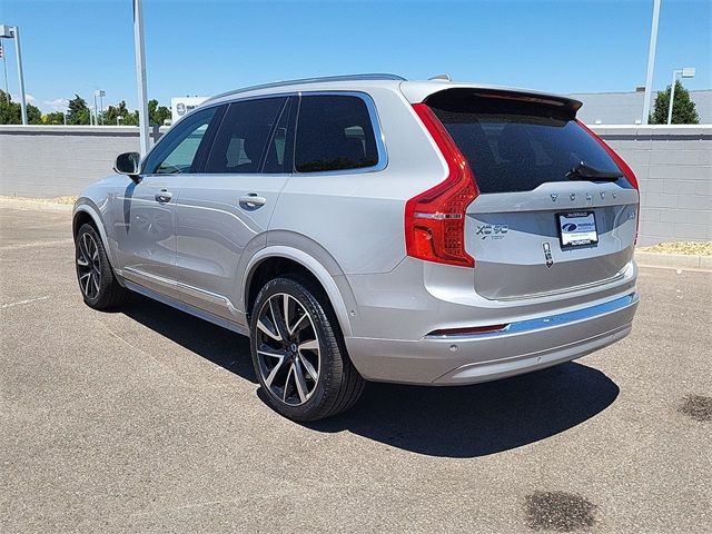 2024 Volvo XC90 Plus Bright Theme