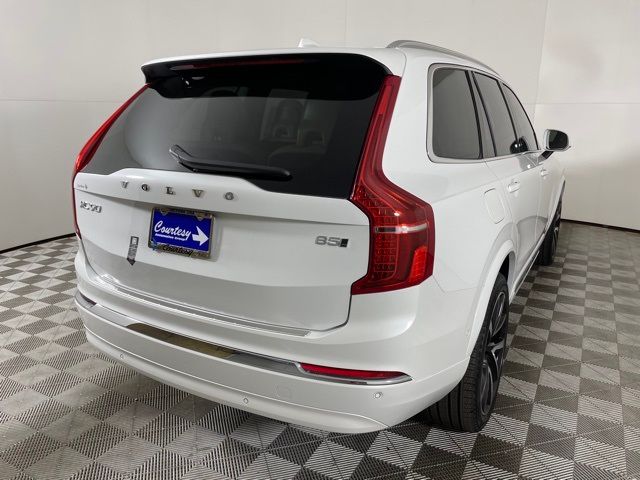 2024 Volvo XC90 Plus Bright Theme