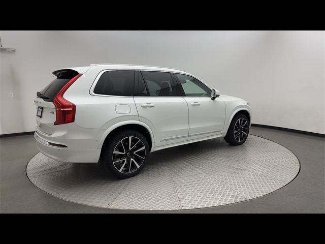 2024 Volvo XC90 Plus Bright Theme