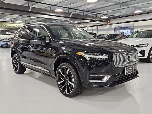 2024 Volvo XC90 Plus Bright Theme