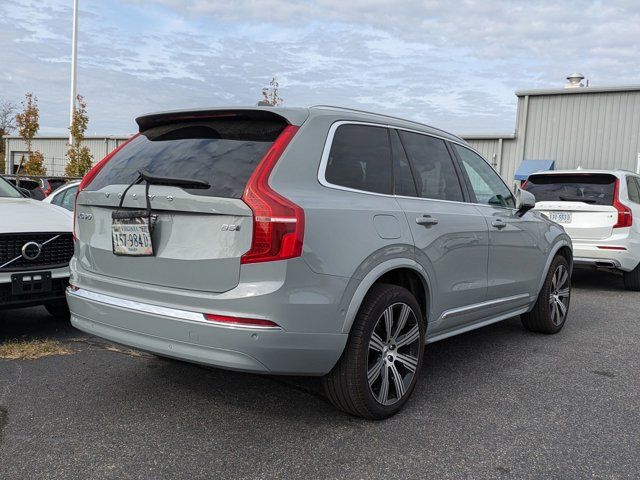 2024 Volvo XC90 Plus Bright Theme