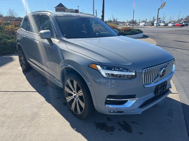 2024 Volvo XC90 Plus Bright Theme