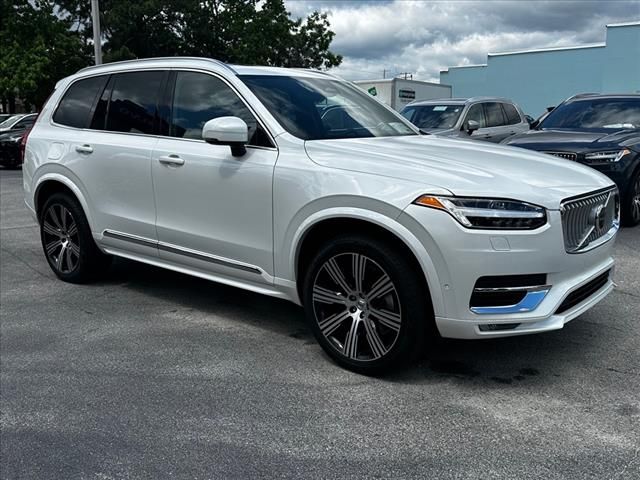 2024 Volvo XC90 Plus Bright Theme