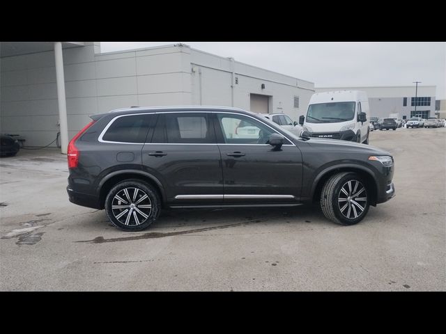 2024 Volvo XC90 Plus Bright Theme