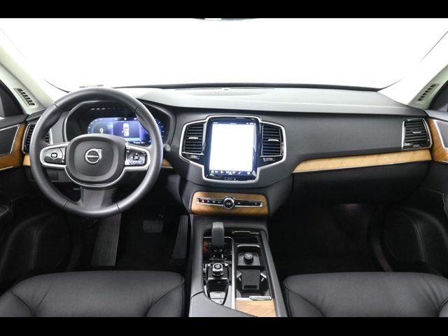 2024 Volvo XC90 Plus Bright Theme