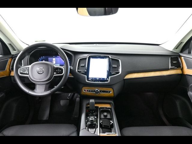 2024 Volvo XC90 Plus Bright Theme