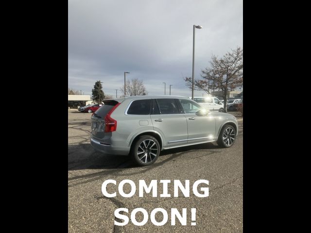 2024 Volvo XC90 Plus Bright Theme