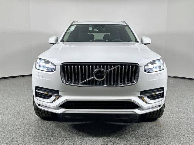 2024 Volvo XC90 Plus Bright Theme