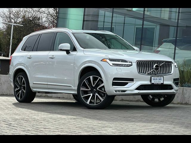 2024 Volvo XC90 Plus Bright Theme