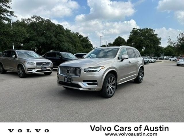 2024 Volvo XC90 Plus Bright Theme