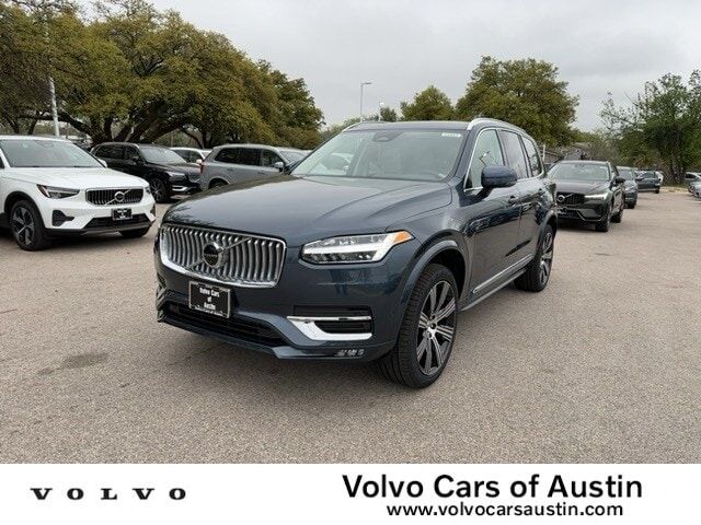 2024 Volvo XC90 Plus Bright Theme