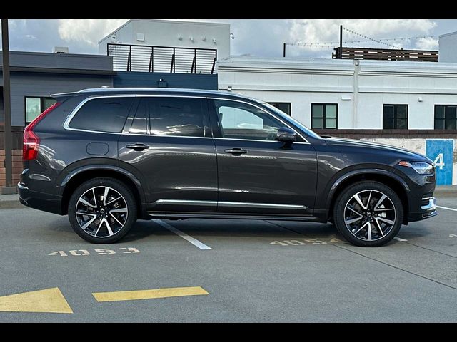 2024 Volvo XC90 Plus Bright Theme