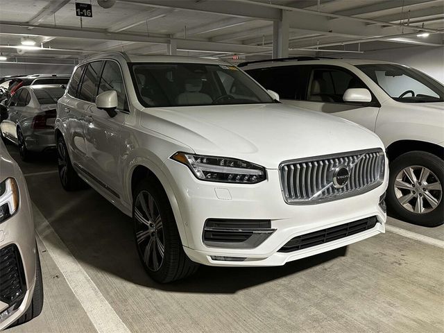 2024 Volvo XC90 Plus Bright Theme