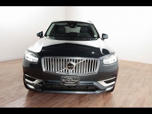 2024 Volvo XC90 Plus Bright Theme